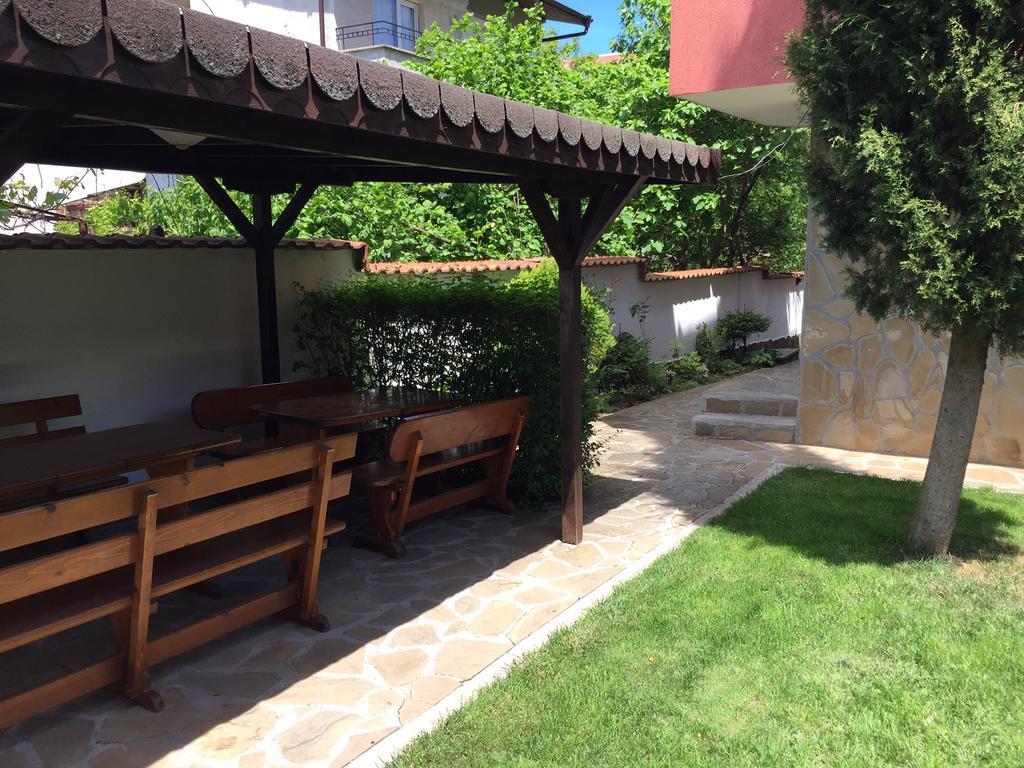 Guest House Afrodita Chernomorets Exterior photo